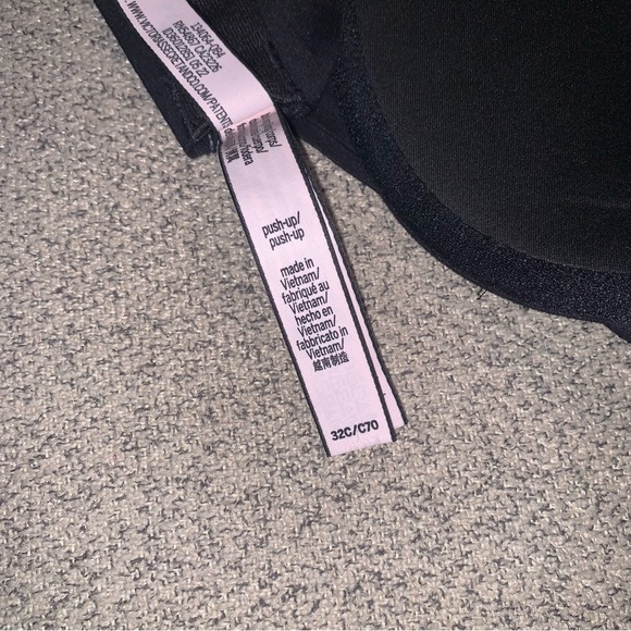 Victorias Secret Push Up Bra - Picture 8 of 10